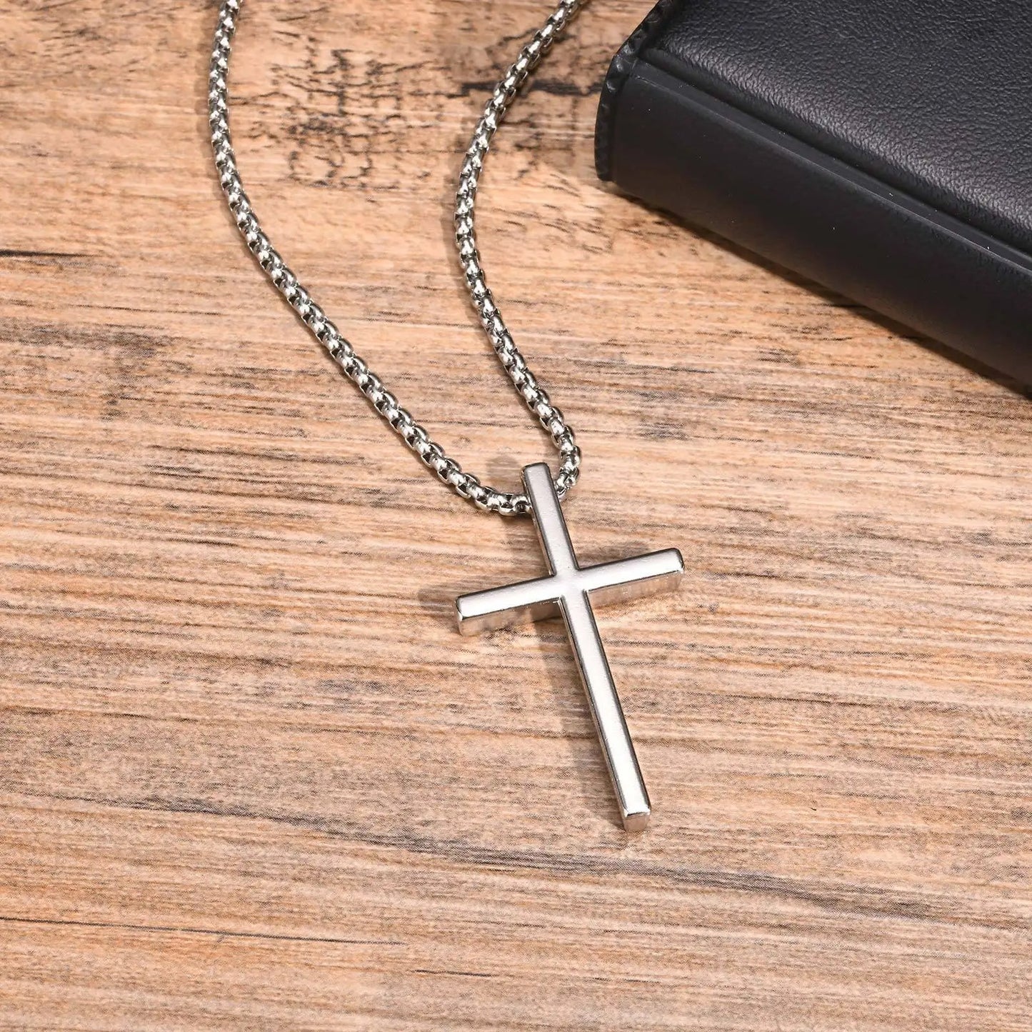 zilverkleurige metalen effen kruishanger