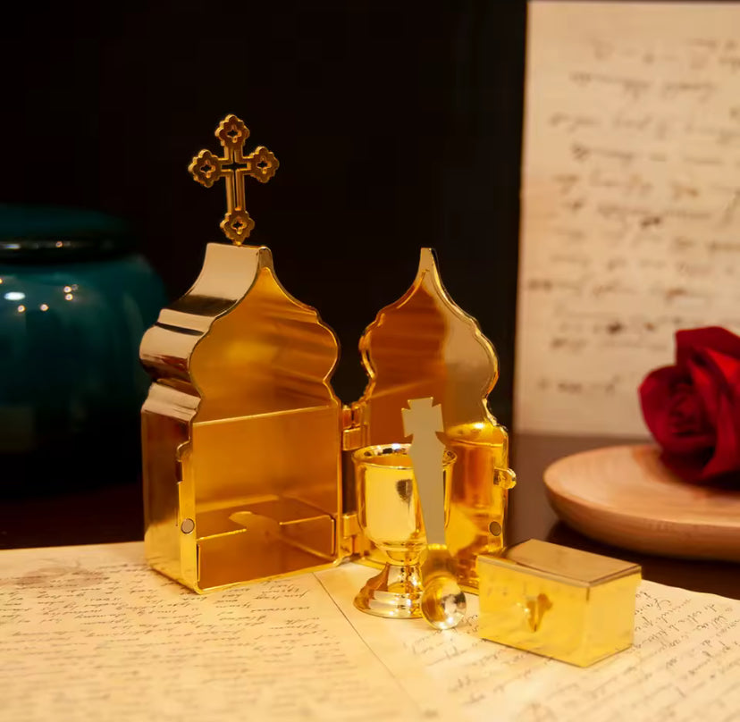 Kruismuurdecoratie Met Vergulding